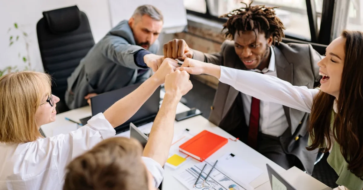 How do local reputation services increase trust in 2026