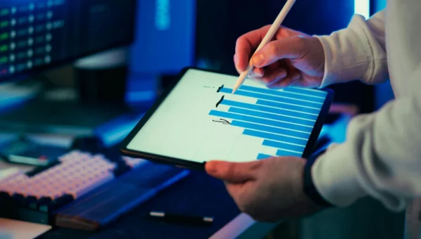 How do reputation dashboards improve decisions in 2026